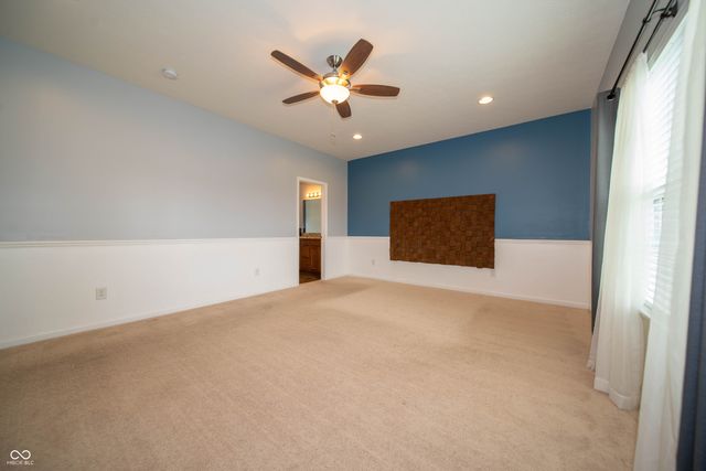 3190 S Courtney Drive, New Palestine, IN 46163