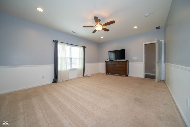 3190 S Courtney Drive, New Palestine, IN 46163