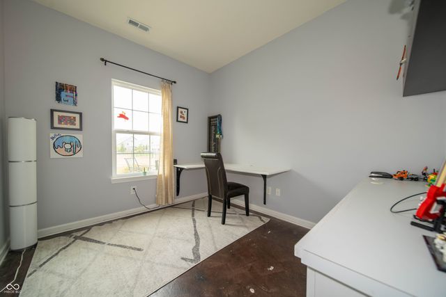 3190 S Courtney Drive, New Palestine, IN 46163