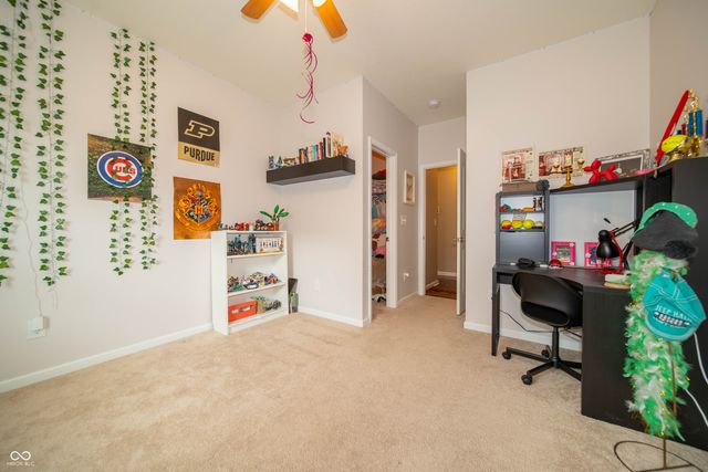 3190 S Courtney Drive, New Palestine, IN 46163