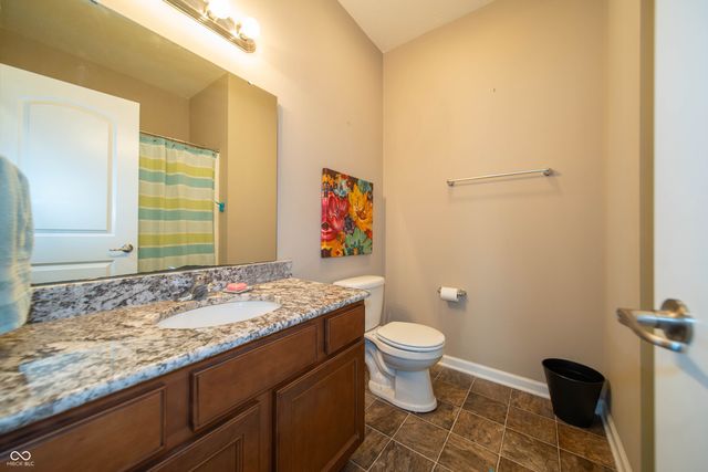 3190 S Courtney Drive, New Palestine, IN 46163
