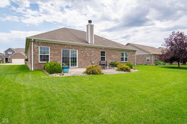 3190 S Courtney Drive, New Palestine, IN 46163