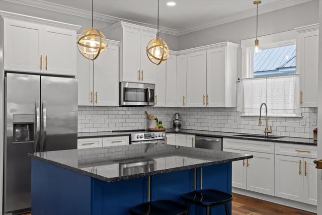 2011 E 12th Street, Chattanooga, TN 37404