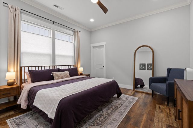 2011 E 12th Street, Chattanooga, TN 37404