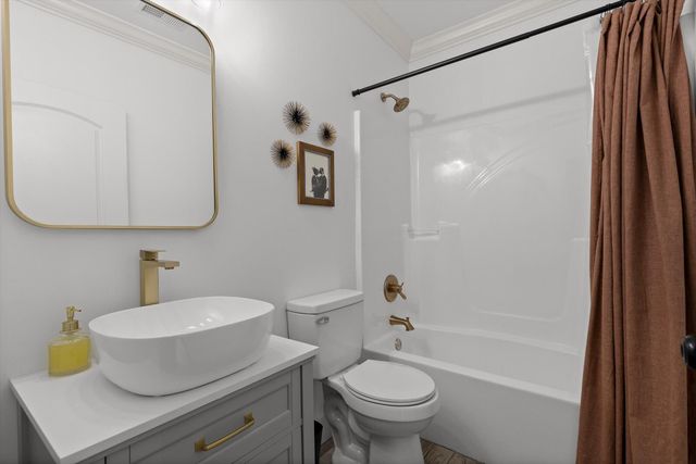 2011 E 12th Street, Chattanooga, TN 37404