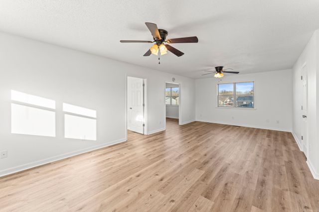 328 Deer Cir, Estill Springs, TN 37330