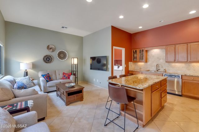 10991 N Pebble Way, Oro Valley, AZ 85737
