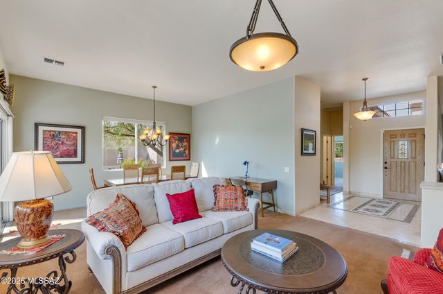 10991 N Pebble Way, Oro Valley, AZ 85737