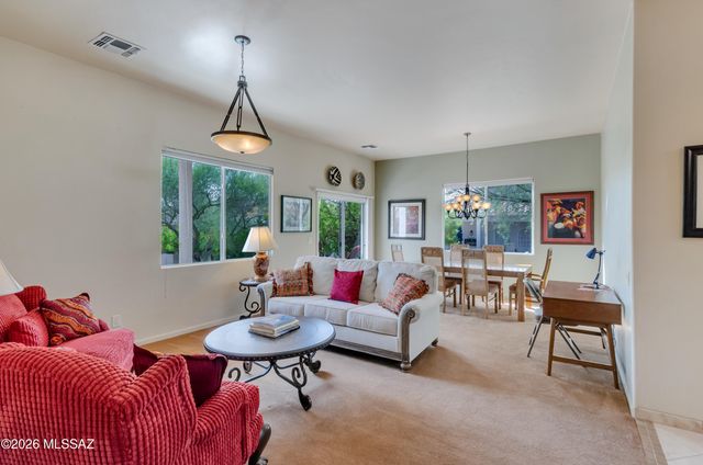 10991 N Pebble Way, Oro Valley, AZ 85737