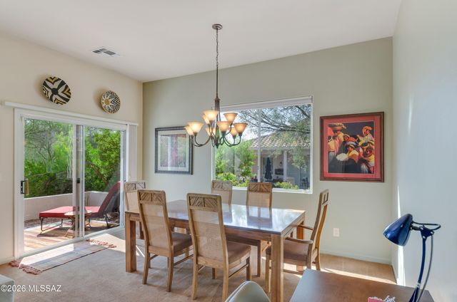 10991 N Pebble Way, Oro Valley, AZ 85737