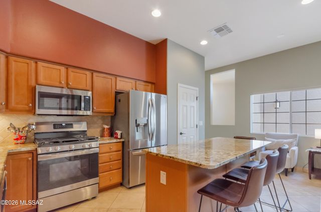 10991 N Pebble Way, Oro Valley, AZ 85737