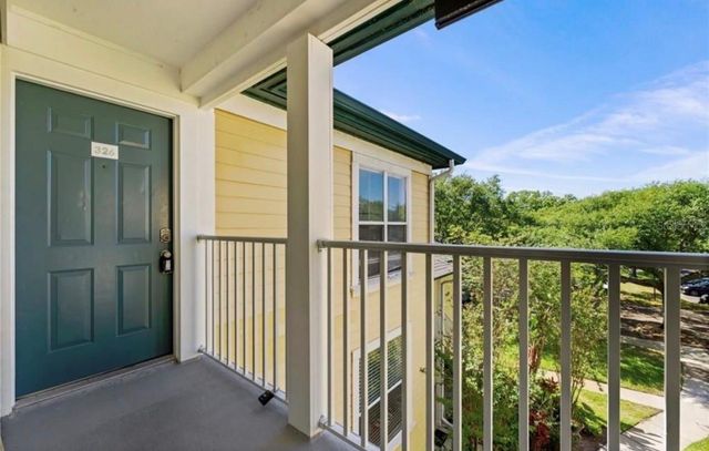 4107 CHATHAM OAK COURT 326, Tampa, FL 33624