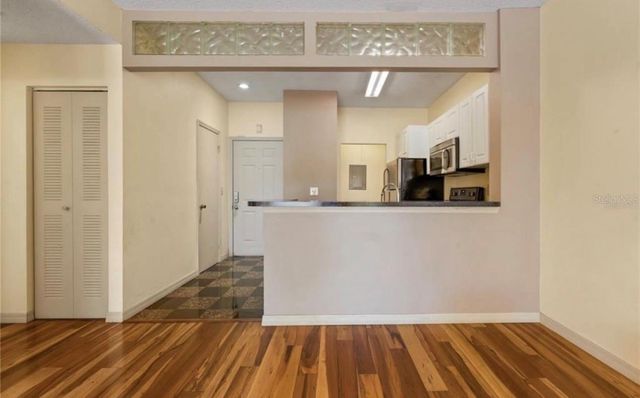 4107 CHATHAM OAK COURT 326, Tampa, FL 33624
