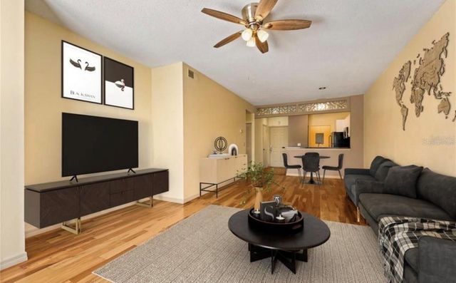 4107 CHATHAM OAK COURT 326, Tampa, FL 33624