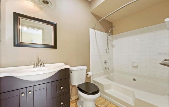 4107 CHATHAM OAK COURT 326, Tampa, FL 33624
