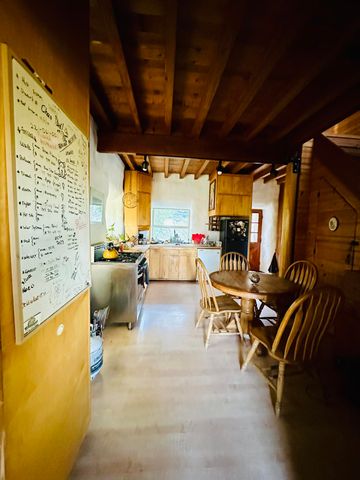 3834 Thomas Road, Miranda, CA 95553