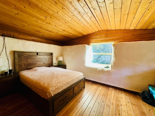 3834 Thomas Road, Miranda, CA 95553