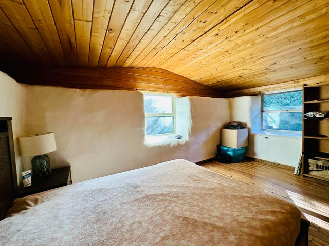 3834 Thomas Road, Miranda, CA 95553