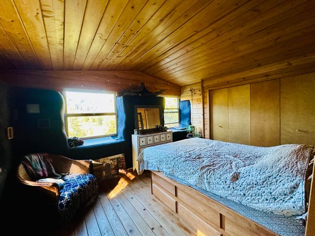 3834 Thomas Road, Miranda, CA 95553