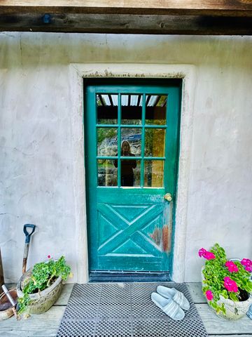 3834 Thomas Road, Miranda, CA 95553