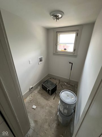 66 E Regent, Indianapolis, IN 46225