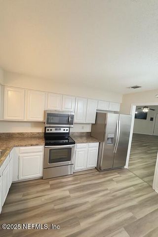 8536 CROSS TIMBERS Drive W, Jacksonville, FL 32244