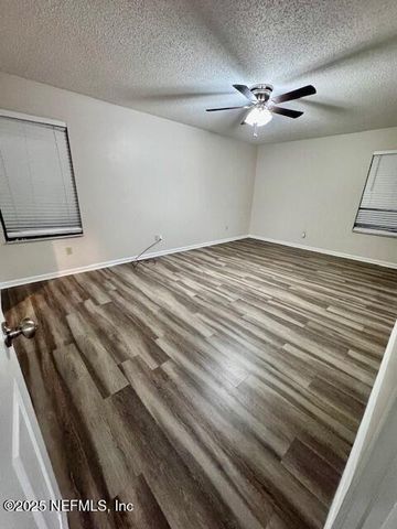 8536 CROSS TIMBERS Drive W, Jacksonville, FL 32244