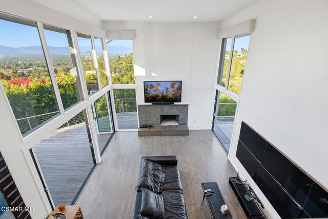 4622 Charmion Lane, Encino, CA 91316