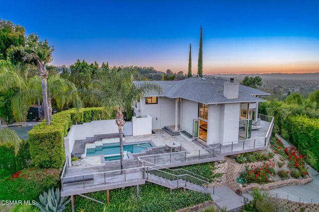 4622 Charmion Lane, Encino, CA 91316