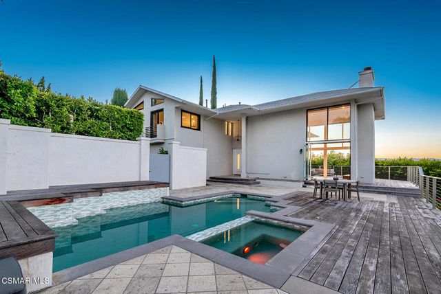 4622 Charmion Lane, Encino, CA 91316