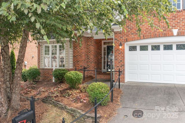 1045 Kensford Drive, Lewisville, NC 27023