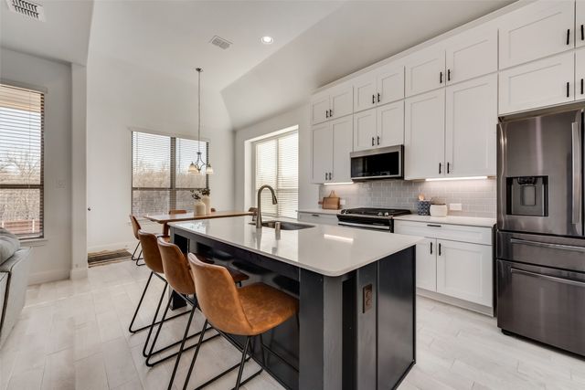 901 Gold Finch Lane, Forney, TX 75126