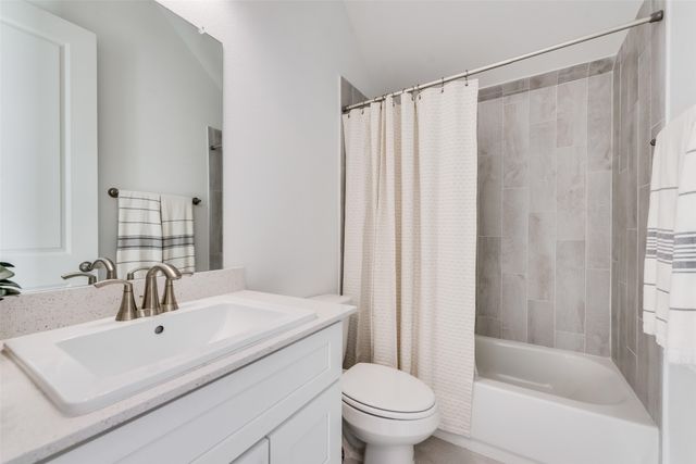 901 Gold Finch Lane, Forney, TX 75126