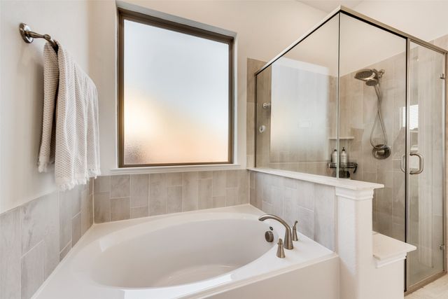 901 Gold Finch Lane, Forney, TX 75126