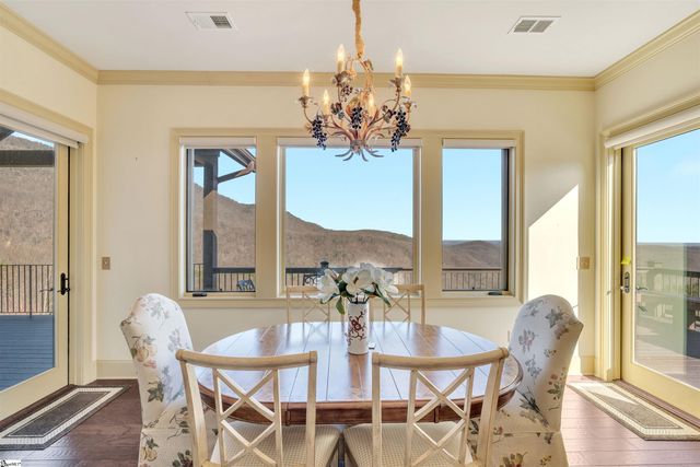 209 Craggy Rock Lane, Landrum, SC 29356