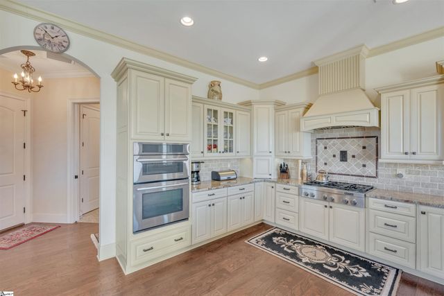 209 Craggy Rock Lane, Landrum, SC 29356