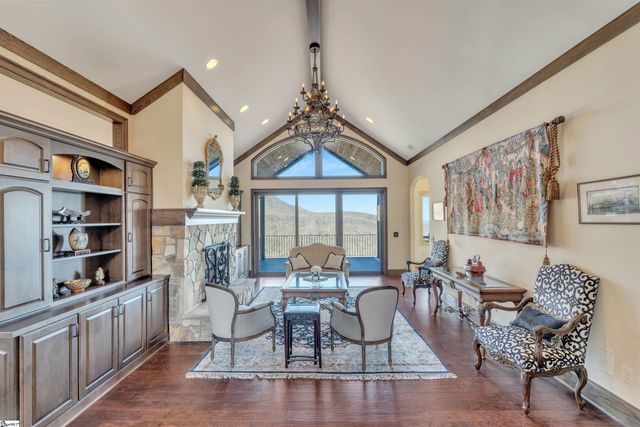 209 Craggy Rock Lane, Landrum, SC 29356