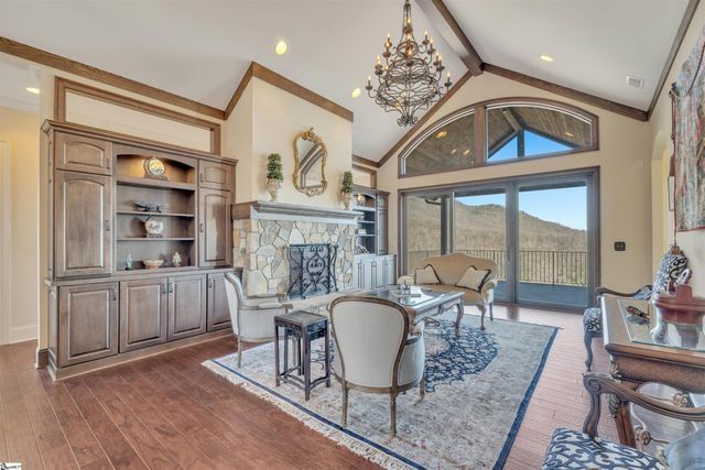 209 Craggy Rock Lane, Landrum, SC 29356