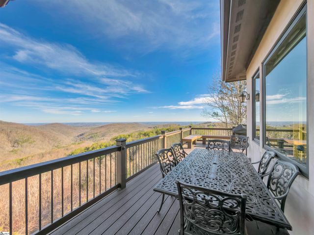 209 Craggy Rock Lane, Landrum, SC 29356