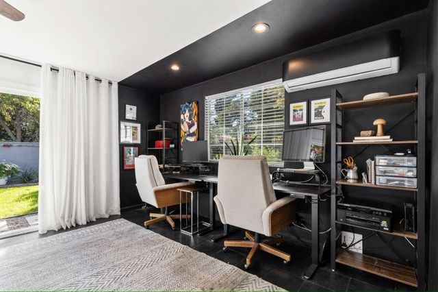 12246 Dehougne, North Hollywood, CA 91605