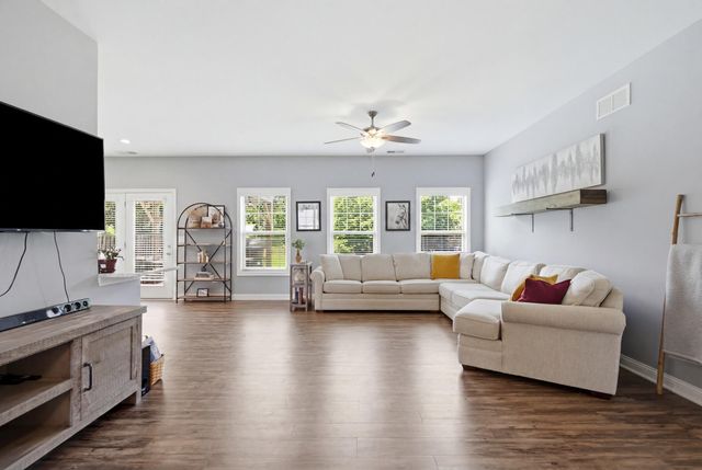 2717 Kearney Creek Lane, Lexington, KY 40511