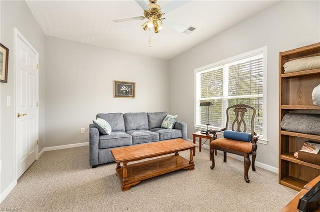 3710 Spanish Peak Drive 2D, High Point, NC 27265