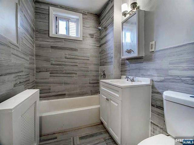 49-51 Parkview Terrace, Newark, NJ 07112