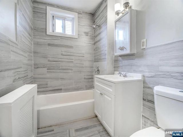 49-51 Parkview Terrace, Newark, NJ 07112
