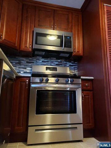 32 John Street 2, Lodi, NJ 07644