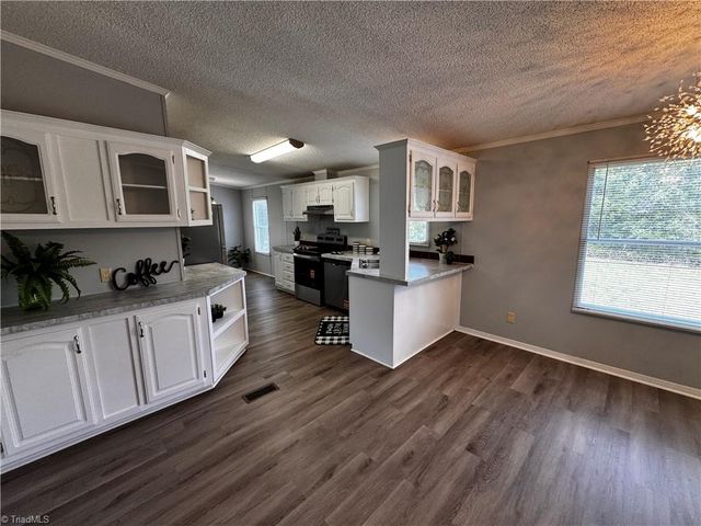 108 Clarmont Drive, King, NC 27021