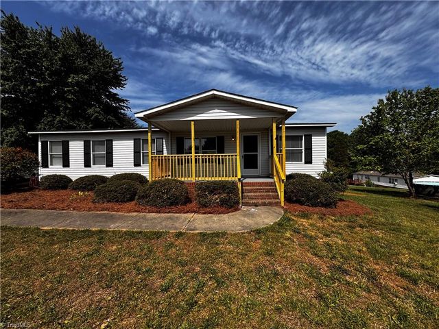 108 Clarmont Drive, King, NC 27021