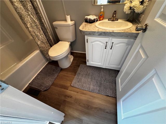 108 Clarmont Drive, King, NC 27021
