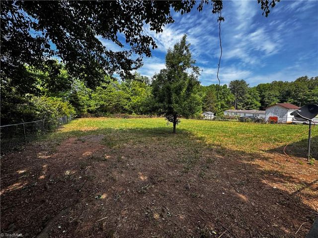108 Clarmont Drive, King, NC 27021