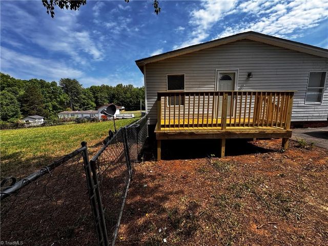 108 Clarmont Drive, King, NC 27021
